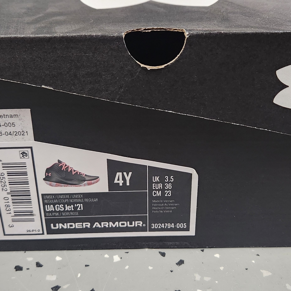 Under Armour Black and Pink UA GS Jet '21 Sneakers - Picture 6 of 7